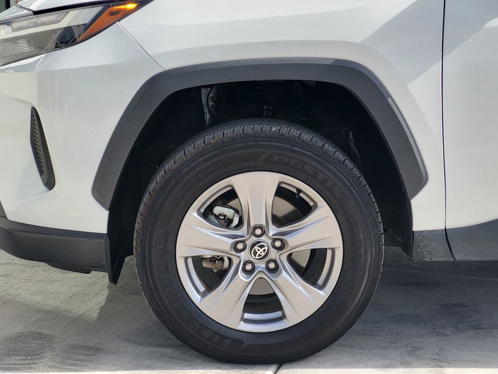 Thumbnail: 2025 Toyota RAV4 - 6