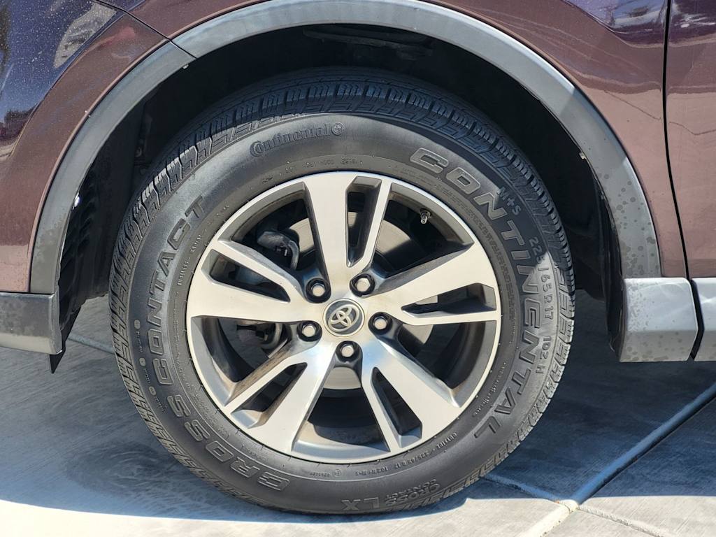 Thumbnail: 2018 Toyota RAV4 - 6