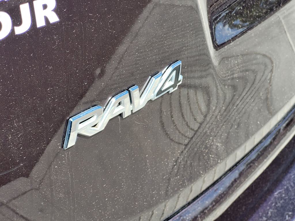 Thumbnail: 2018 Toyota RAV4 - 5