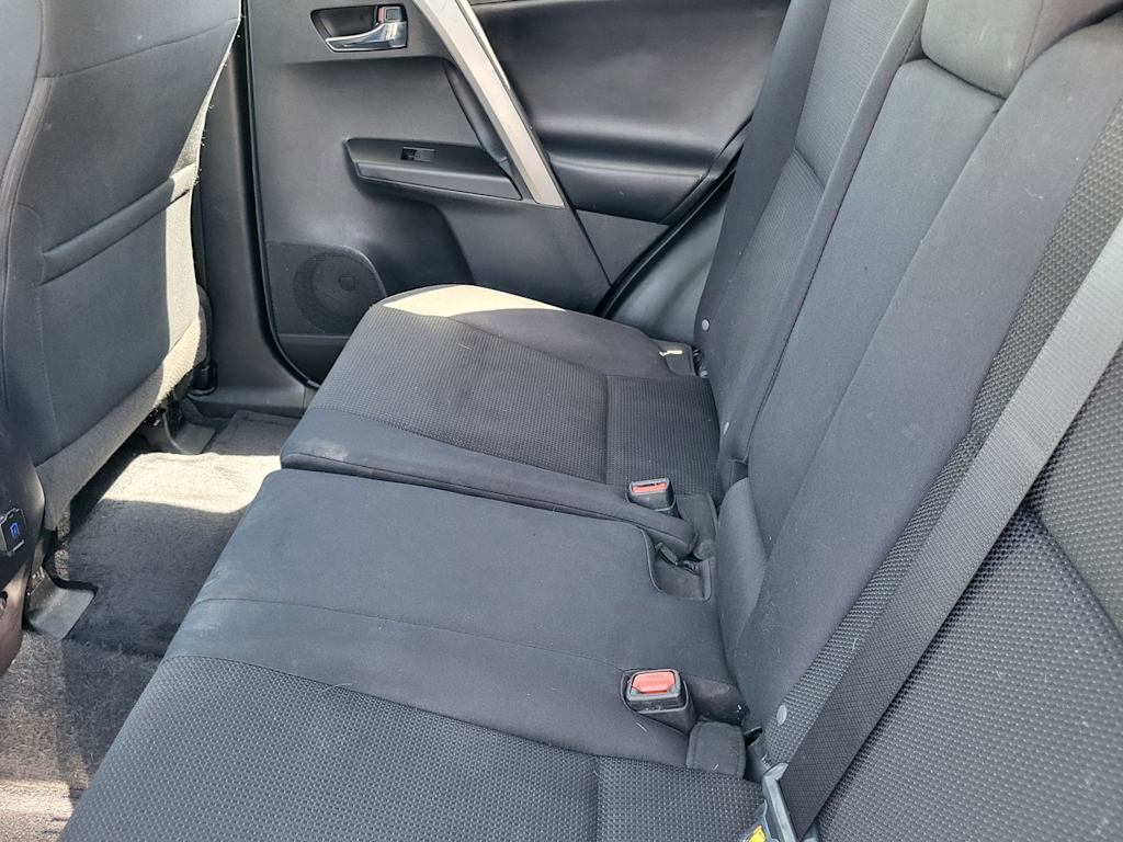 Thumbnail: 2018 Toyota RAV4 - 11