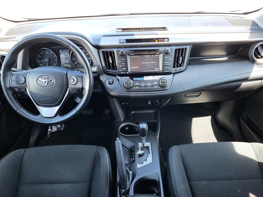 Thumbnail: 2018 Toyota RAV4 - 8