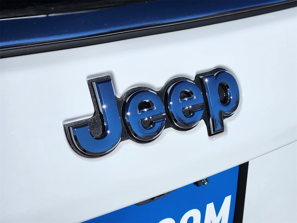 Thumbnail: 2025 Jeep Compass - 18