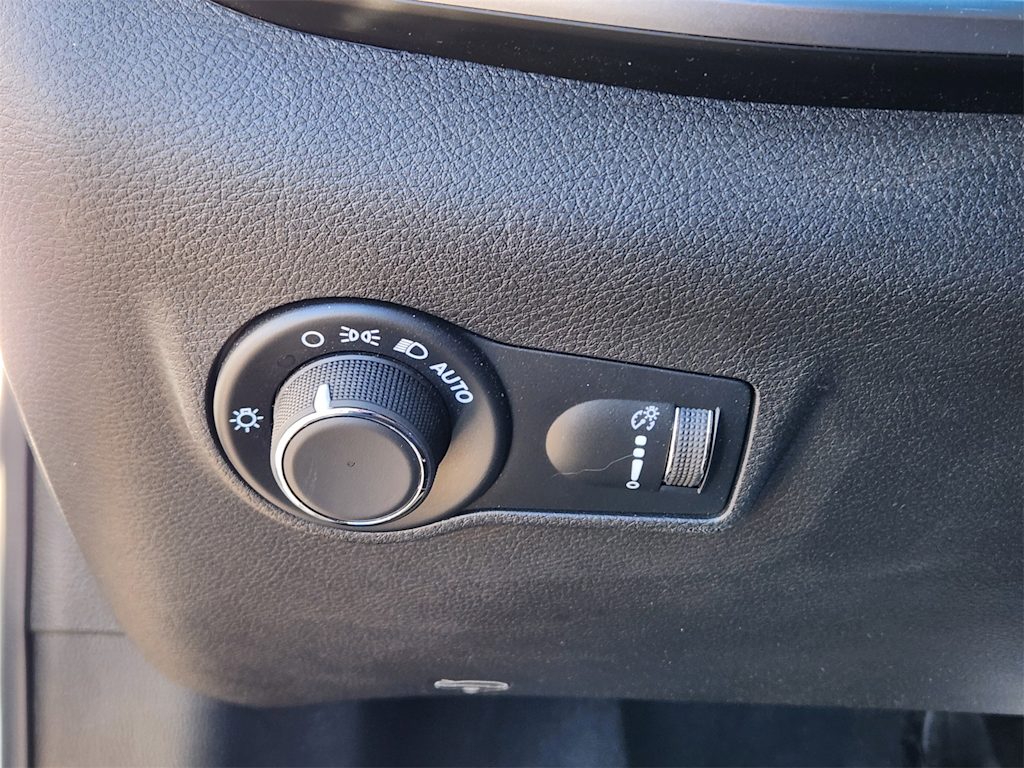 Thumbnail: 2025 Jeep Compass - 22