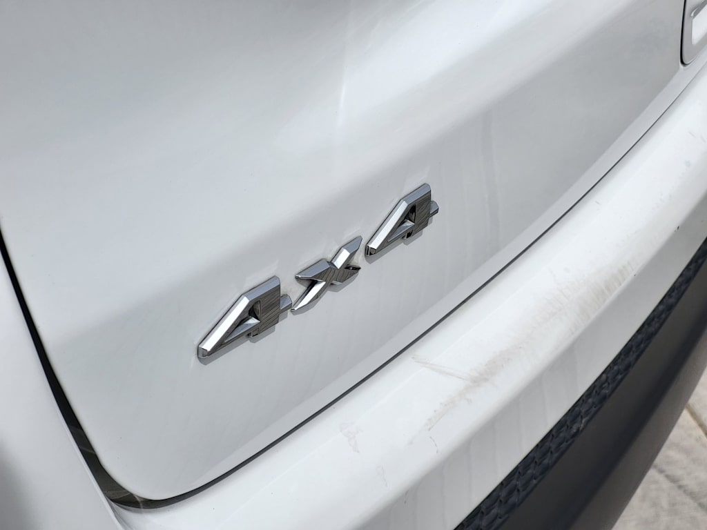 Thumbnail: 2022 Jeep Compass - 22