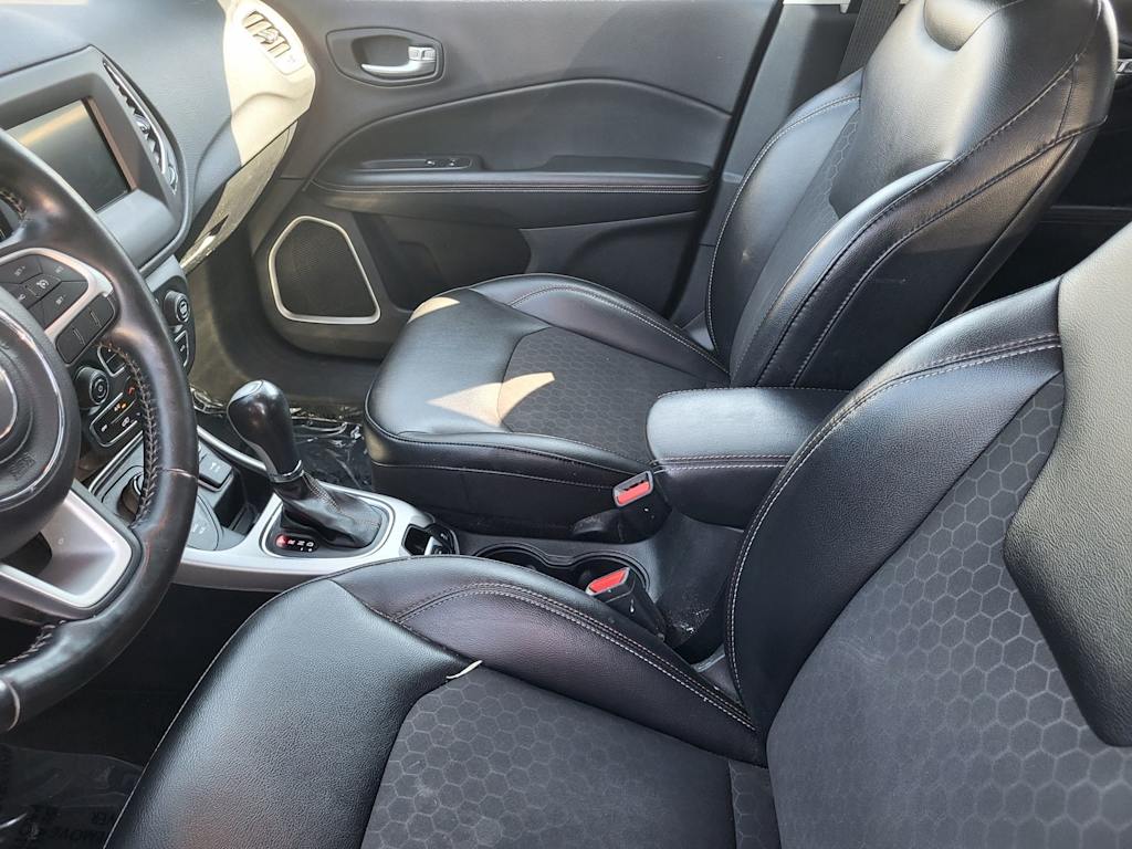 Thumbnail: 2018 Jeep Compass - 10