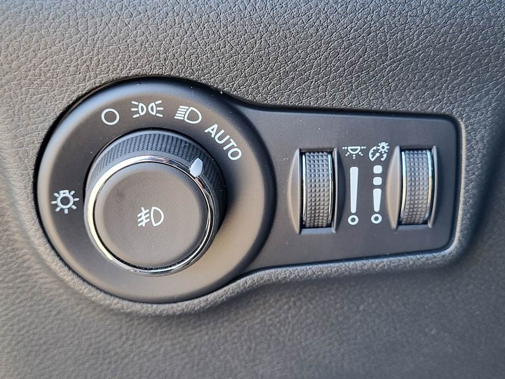 Thumbnail: 2026 Jeep Compass - 18