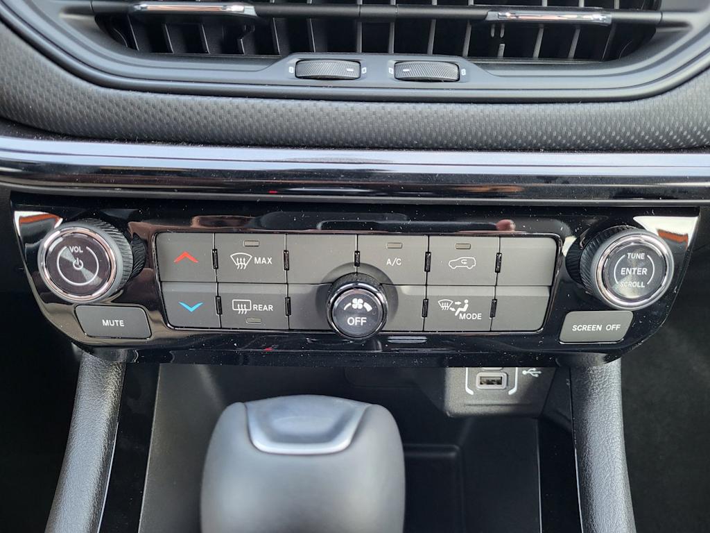 Thumbnail: 2026 Jeep Compass - 18