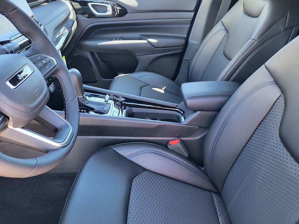 Thumbnail: 2026 Jeep Compass - 9
