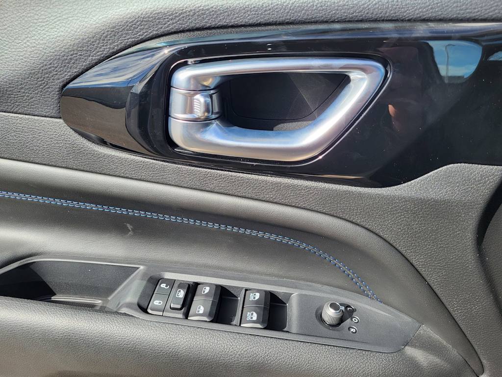 Thumbnail: 2026 Jeep Compass - 19