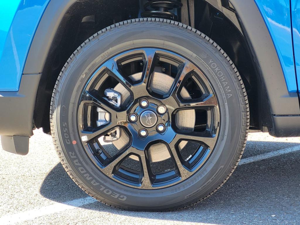 Thumbnail: 2026 Jeep Compass - 16