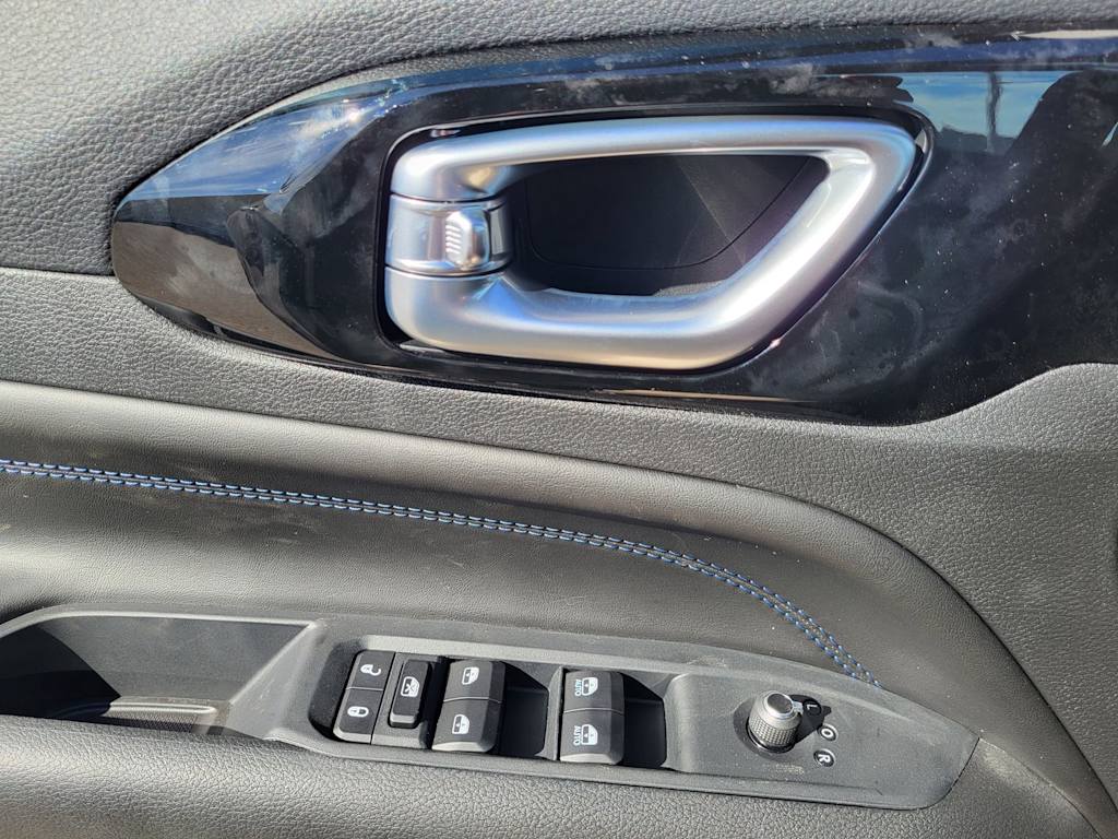 Thumbnail: 2026 Jeep Compass - 19