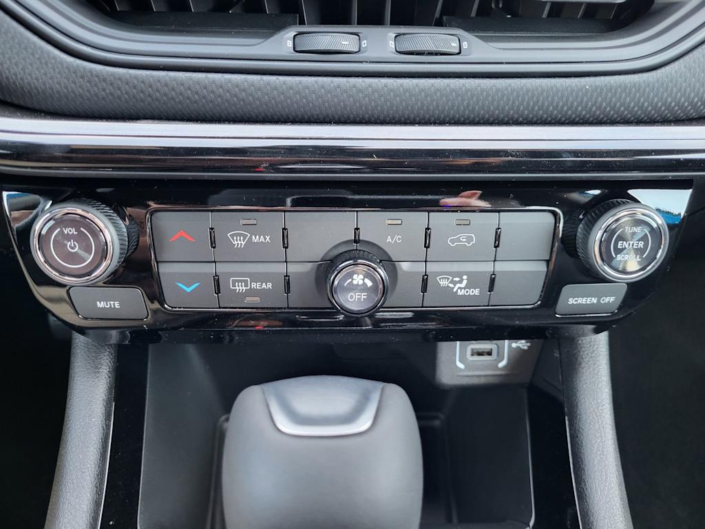 Thumbnail: 2026 Jeep Compass - 18