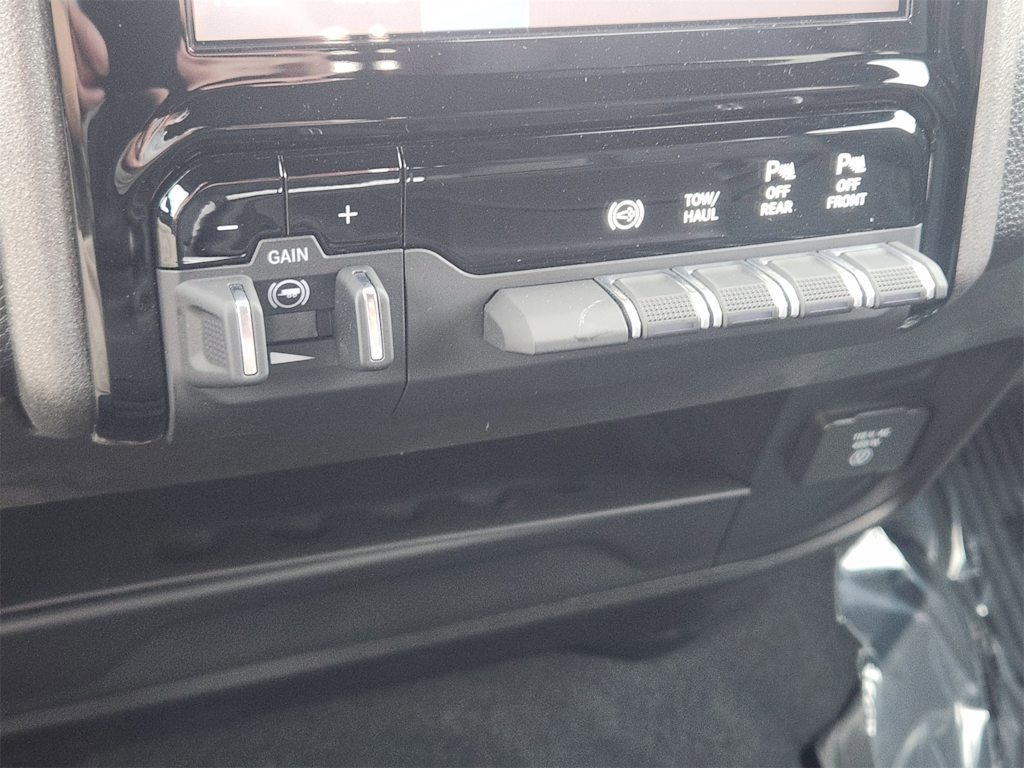 Thumbnail: 2025 RAM 2500 - 20