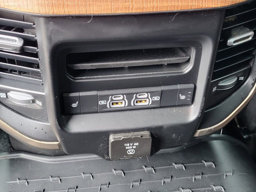 Thumbnail: 2022 RAM 3500 - 29