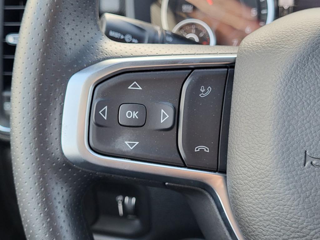 Thumbnail: 2026 RAM 1500 - 17