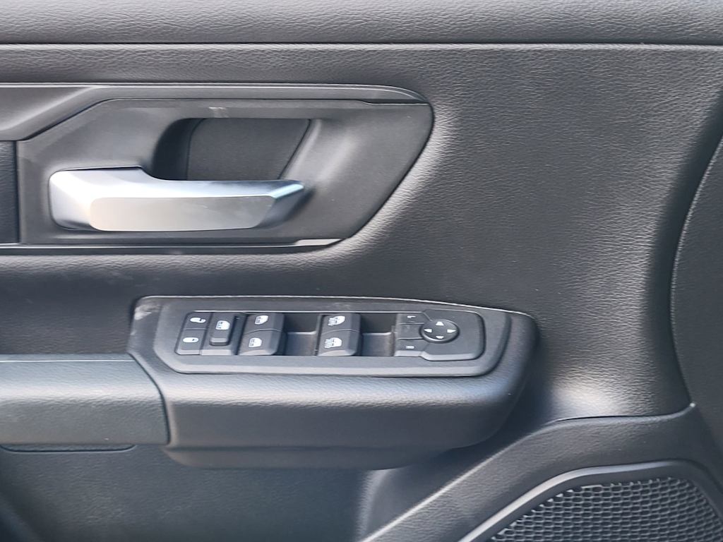 Thumbnail: 2026 RAM 1500 - 16