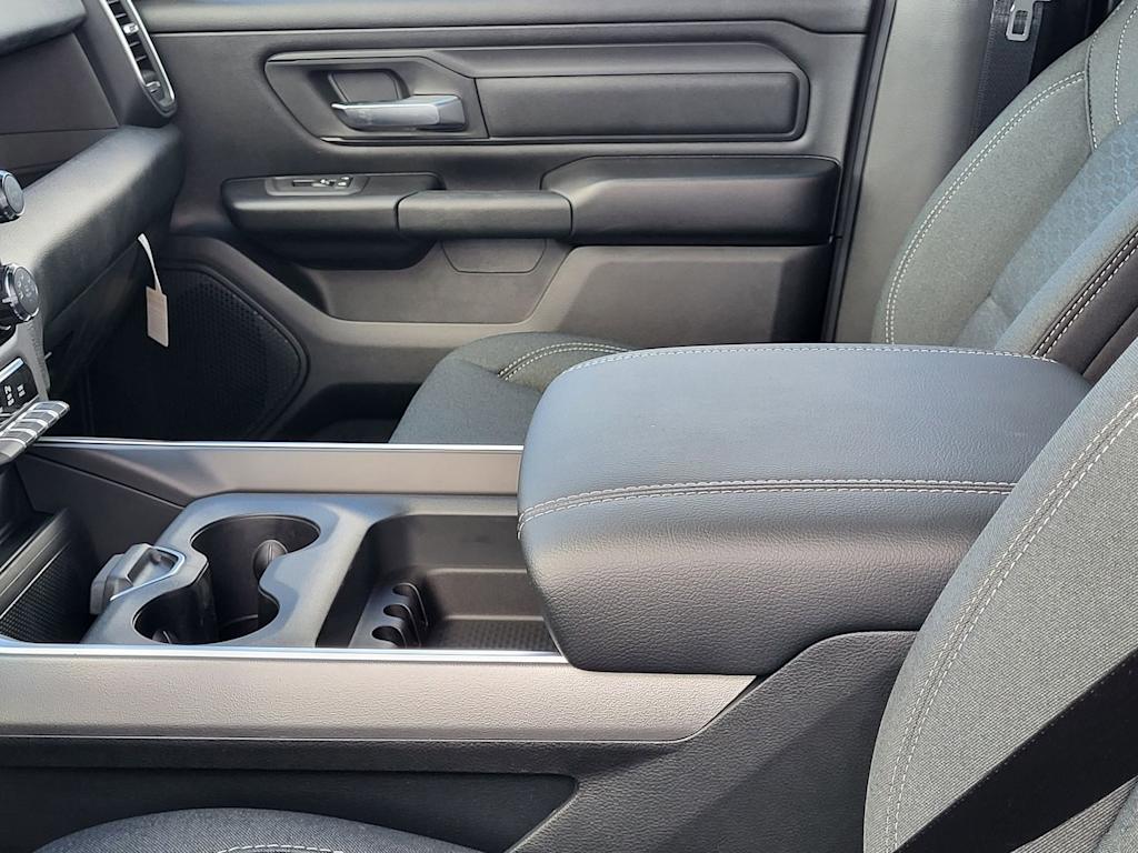 Thumbnail: 2026 RAM 1500 - 22