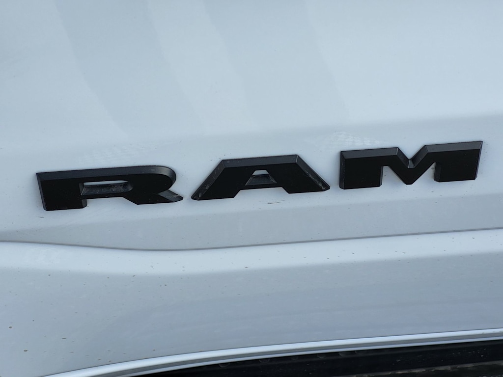 Thumbnail: 2026 RAM 1500 - 5