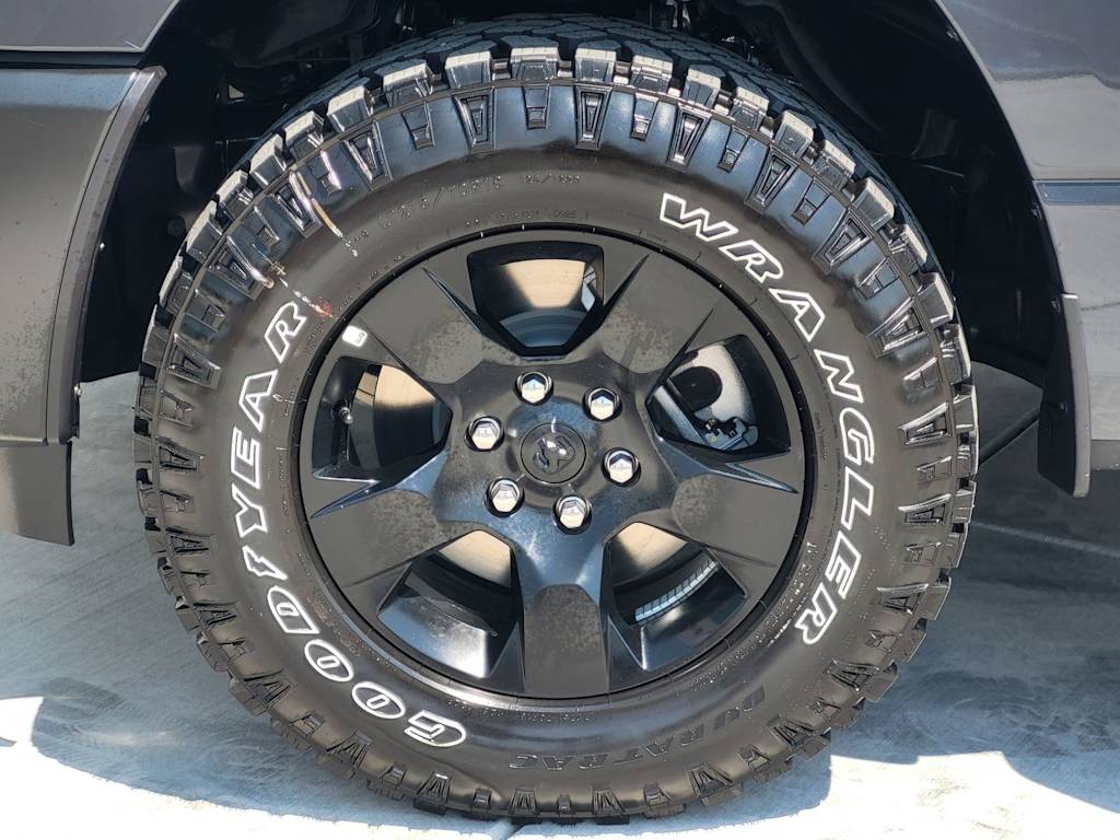 Thumbnail: 2026 RAM 1500 - 14