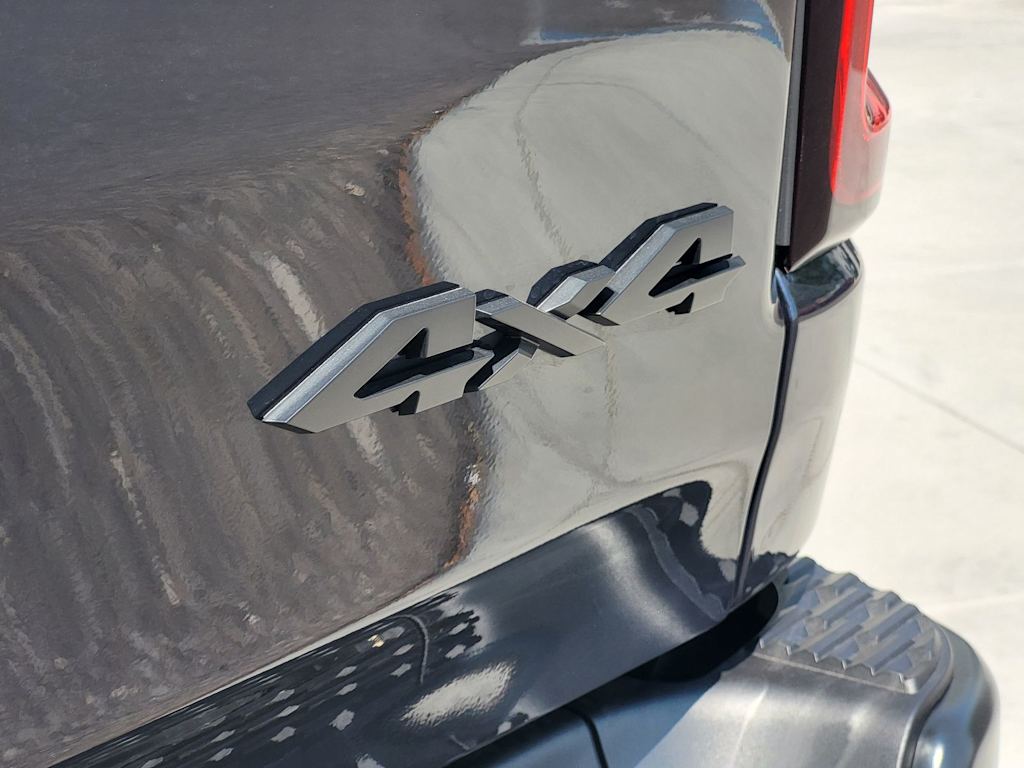 Thumbnail: 2026 RAM 1500 - 22