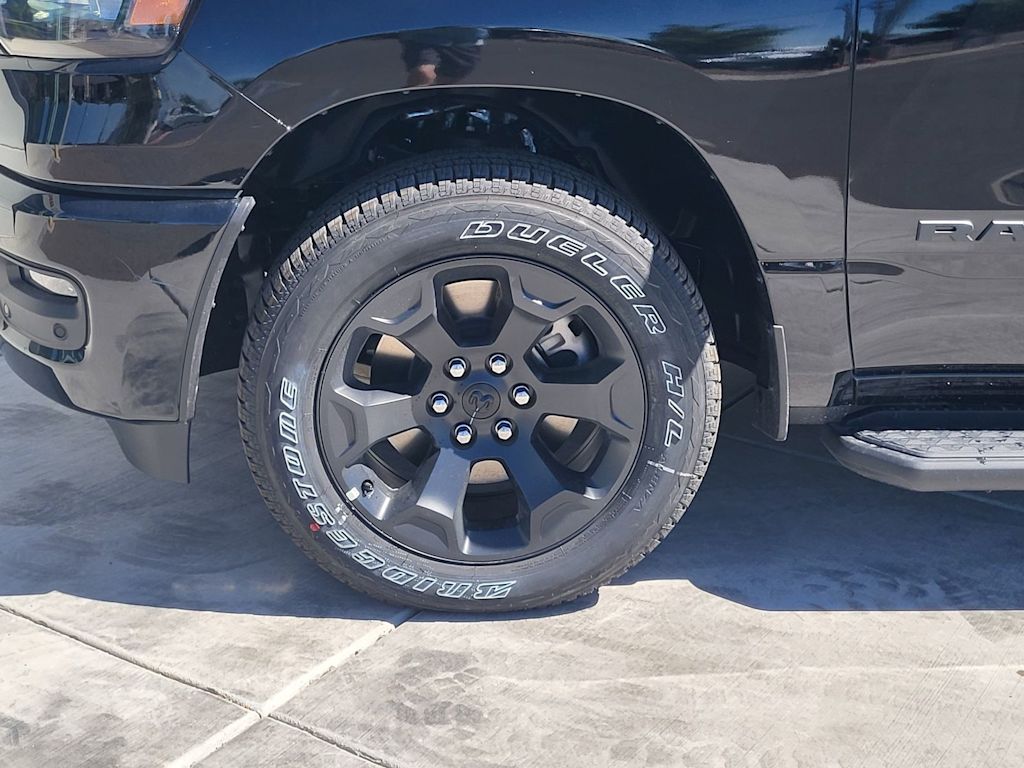 Thumbnail: 2026 RAM 1500 - 6