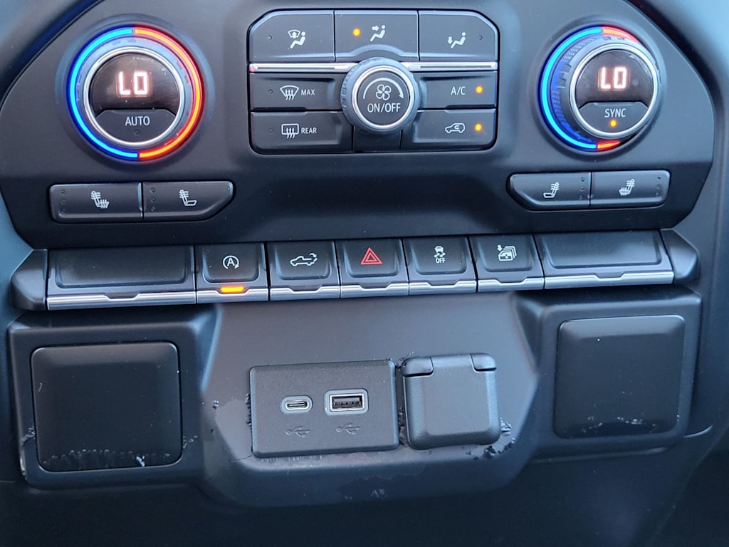Thumbnail: 2020 Chevrolet Silverado 1500 - 26
