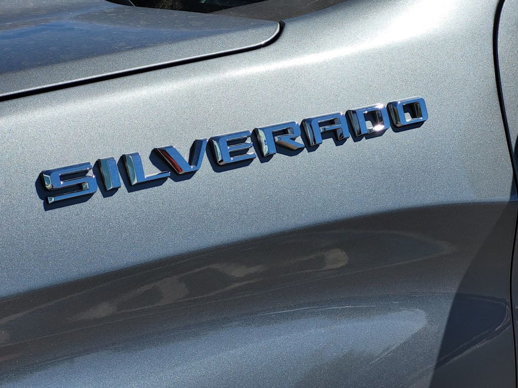 Thumbnail: 2020 Chevrolet Silverado 1500 - 20