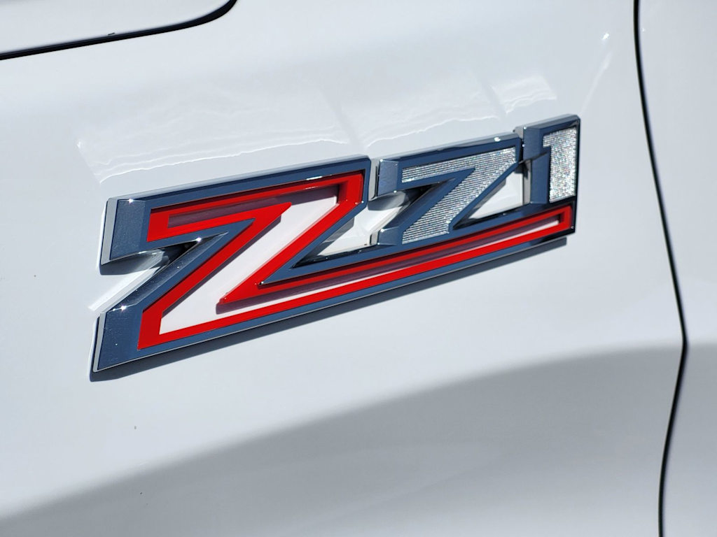Thumbnail: 2022 Chevrolet Silverado 1500 - 5