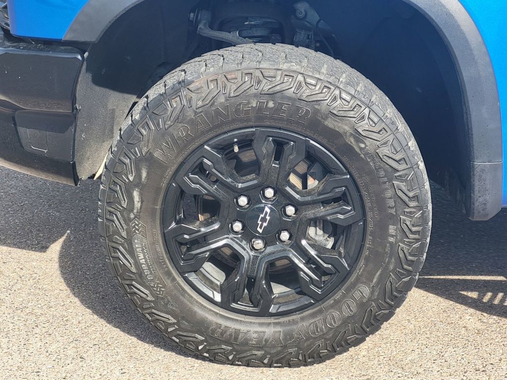 Thumbnail: 2023 Chevrolet Silverado 1500 - 18
