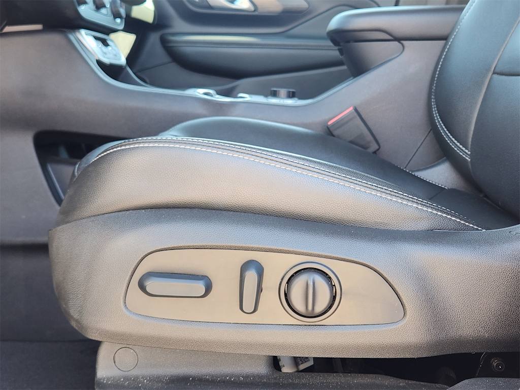 Thumbnail: 2024 GMC Terrain - 22