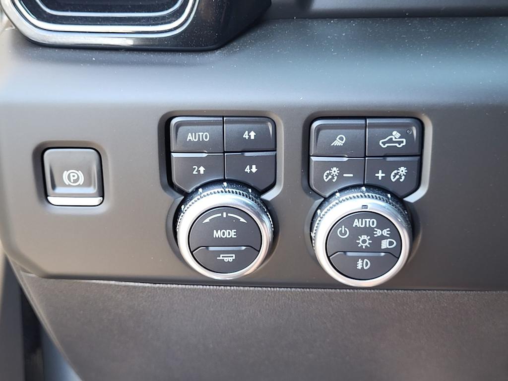 Thumbnail: 2024 GMC Sierra 1500 - 25