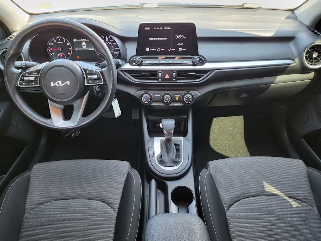 Thumbnail: 2024 Kia Forte - 7