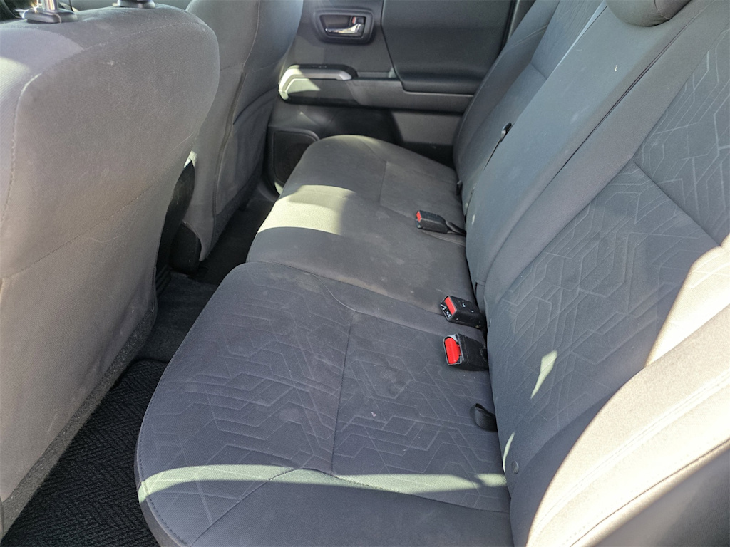 Thumbnail: 2018 Toyota Tacoma - 13