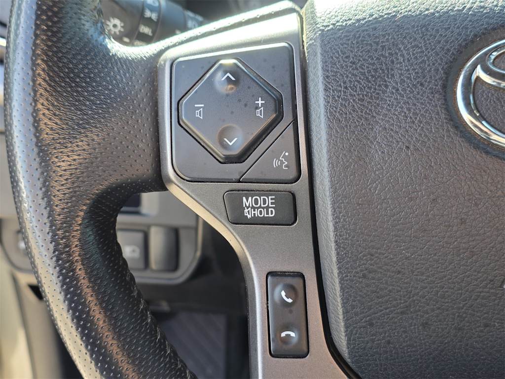 Thumbnail: 2018 Toyota Tacoma - 20