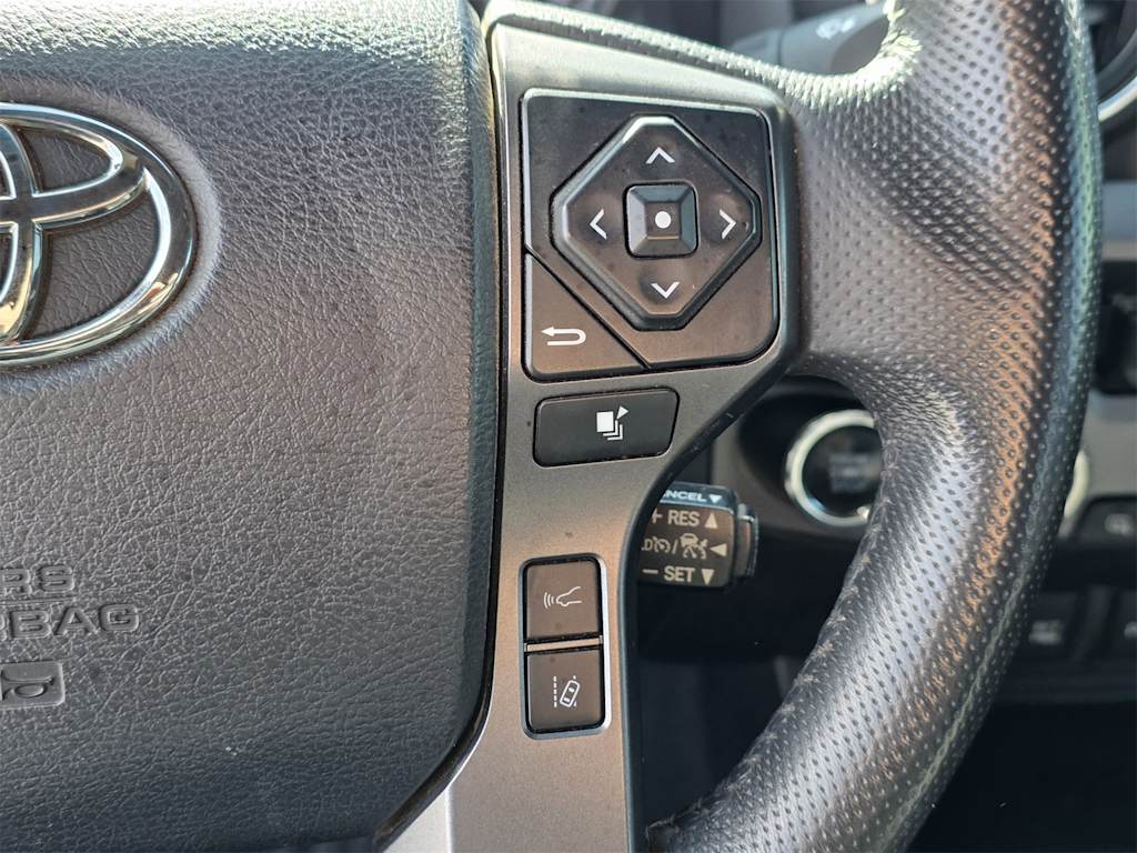 Thumbnail: 2018 Toyota Tacoma - 21