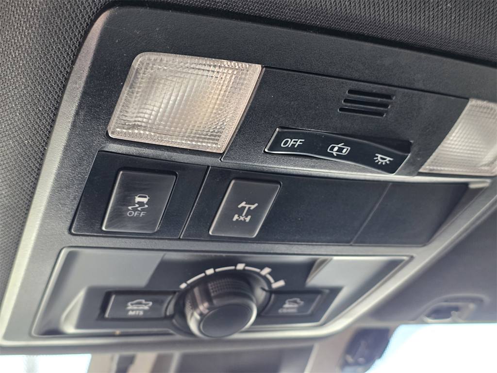 Thumbnail: 2018 Toyota Tacoma - 24