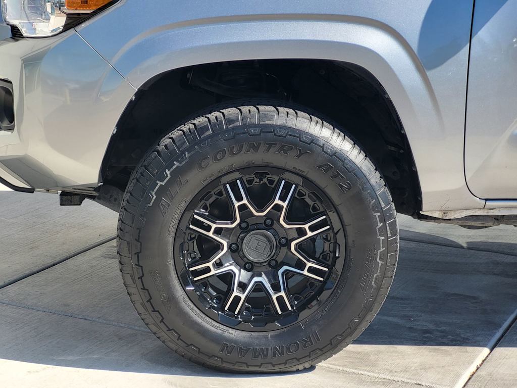 Thumbnail: 2023 Toyota Tacoma - 6