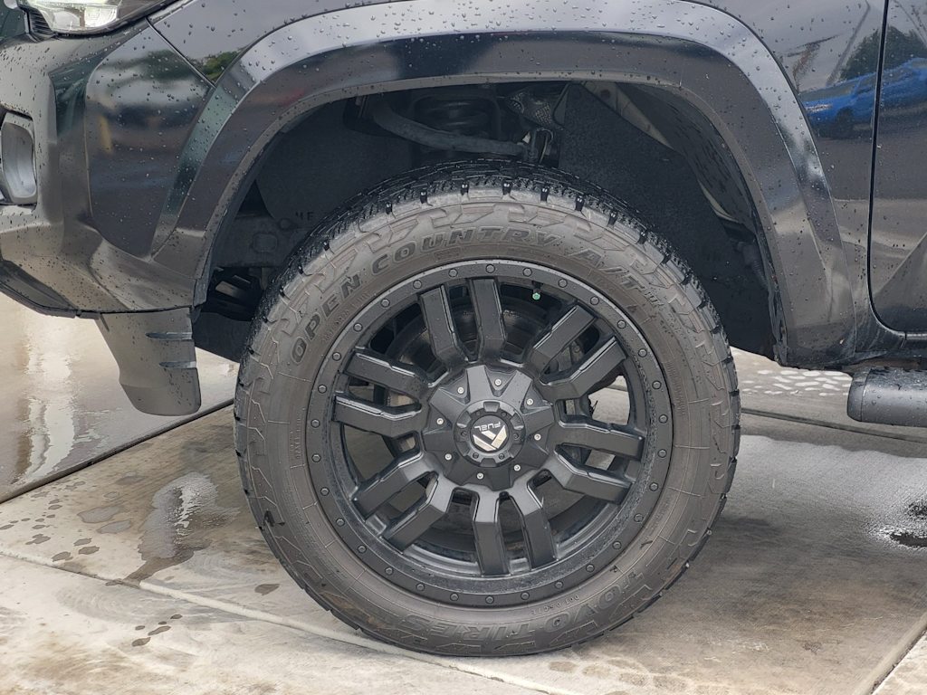 Thumbnail: 2020 Toyota Tacoma - 6