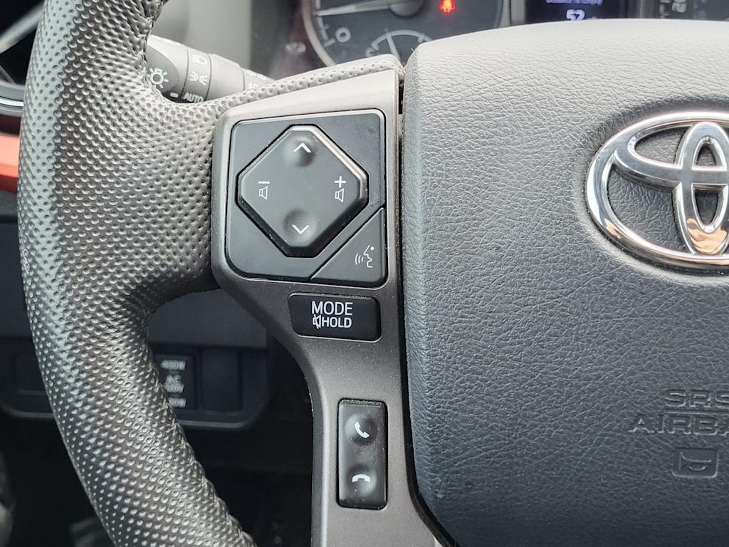 Thumbnail: 2020 Toyota Tacoma - 25