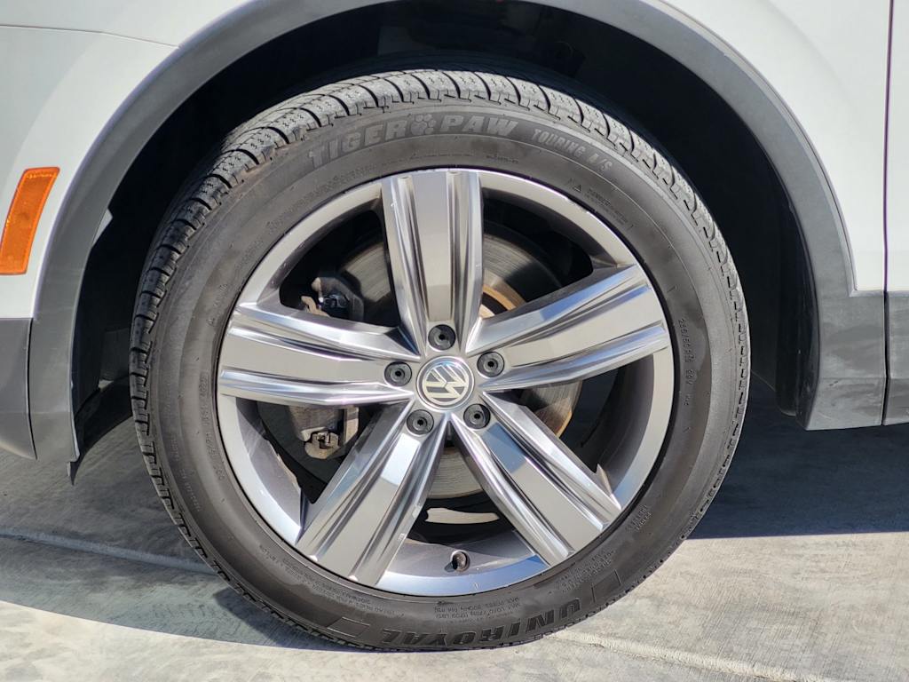 Thumbnail: 2020 Volkswagen Tiguan - 19
