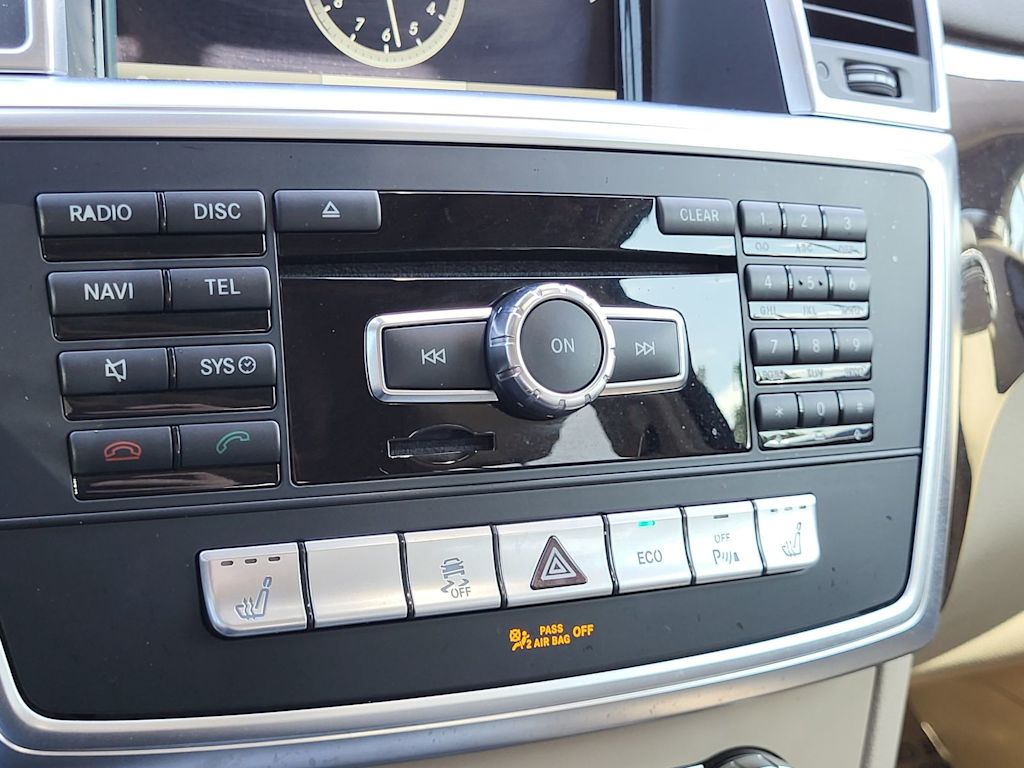 Thumbnail: 2015 Mercedes-Benz GL-Class - 23