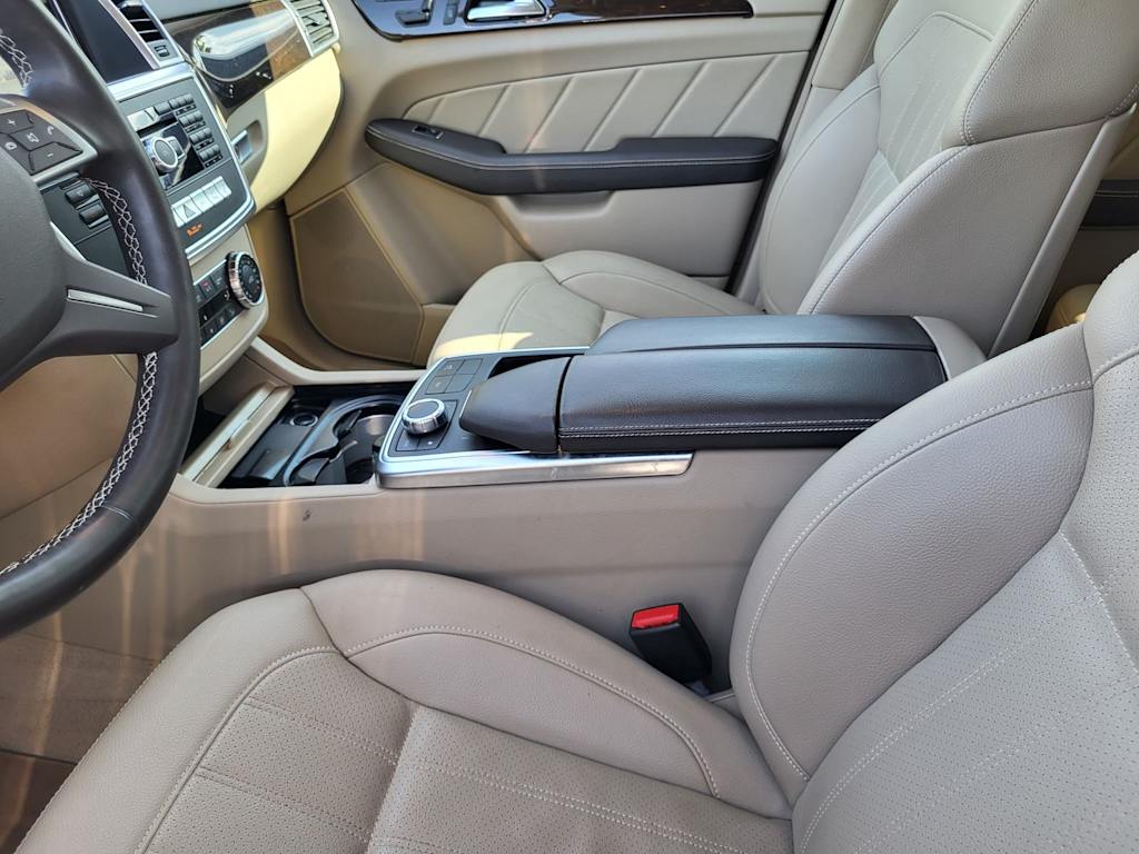 Thumbnail: 2015 Mercedes-Benz GL-Class - 8
