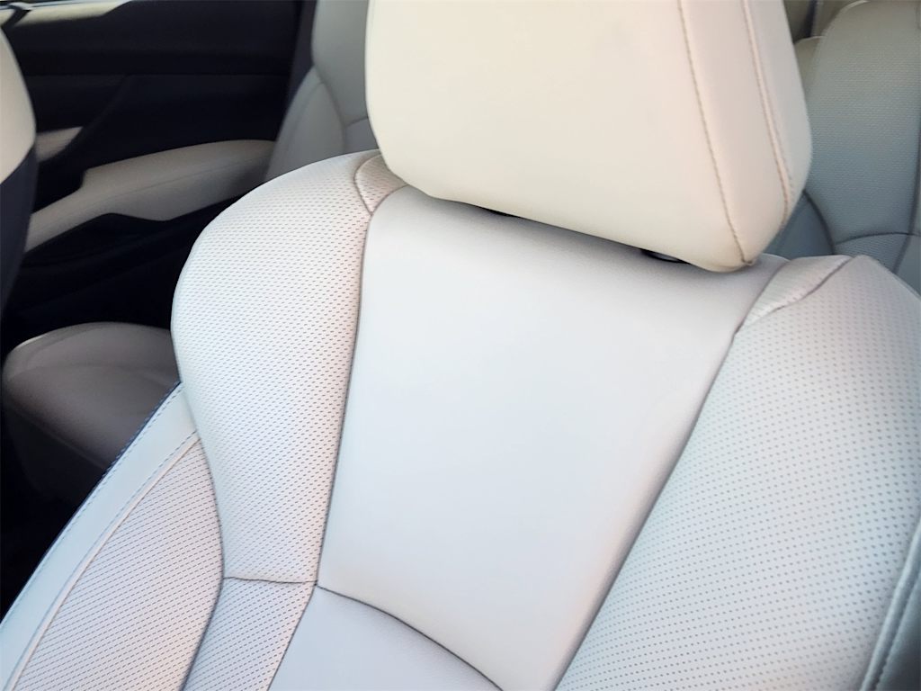 Thumbnail: 2022 Subaru Ascent - 11