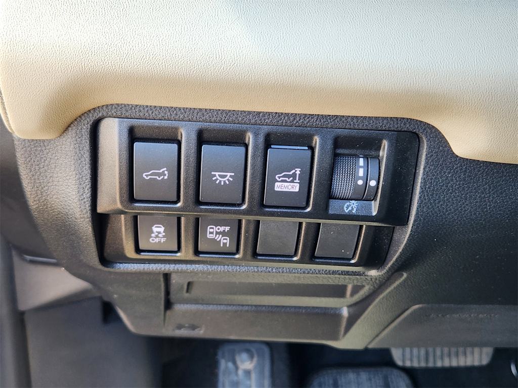 Thumbnail: 2022 Subaru Ascent - 22