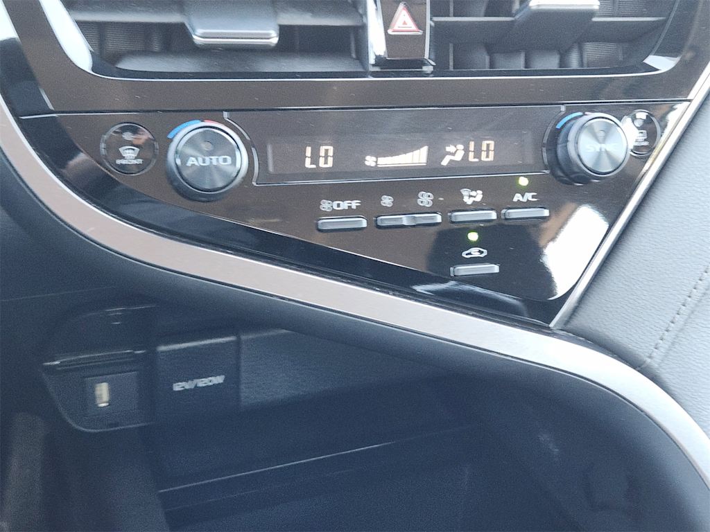 Thumbnail: 2024 Toyota Camry - 23