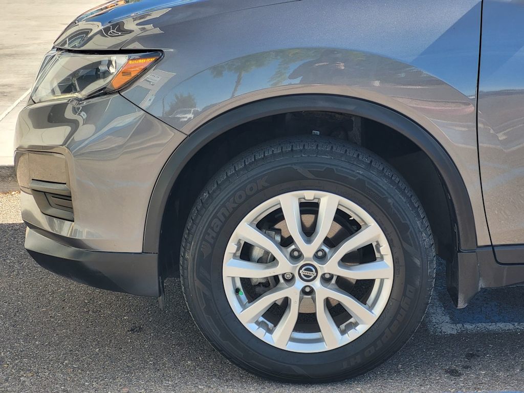 Thumbnail: 2019 Nissan Rogue - 6