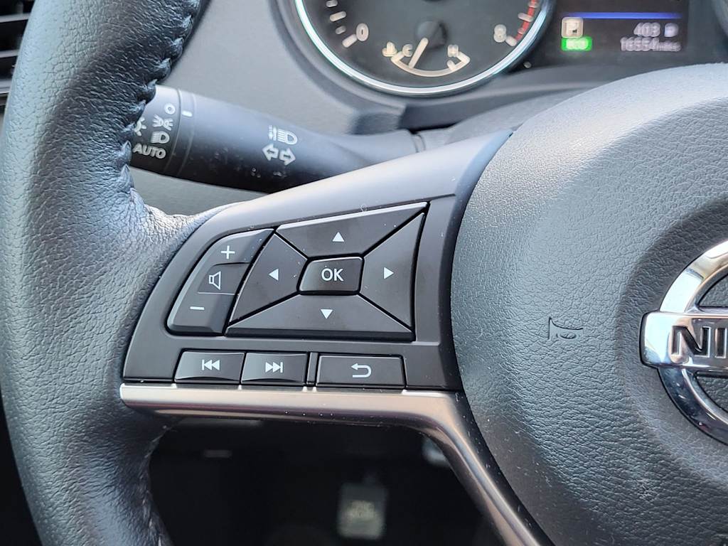 Thumbnail: 2019 Nissan Rogue - 25