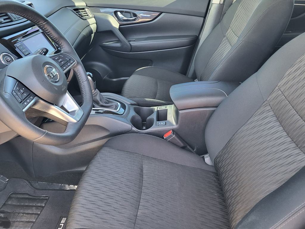 Thumbnail: 2019 Nissan Rogue - 10