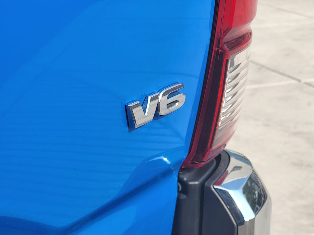 Thumbnail: 2020 Toyota Tacoma - 29