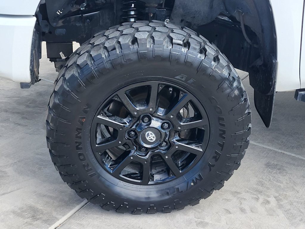 Thumbnail: 2020 Toyota Tundra - 18